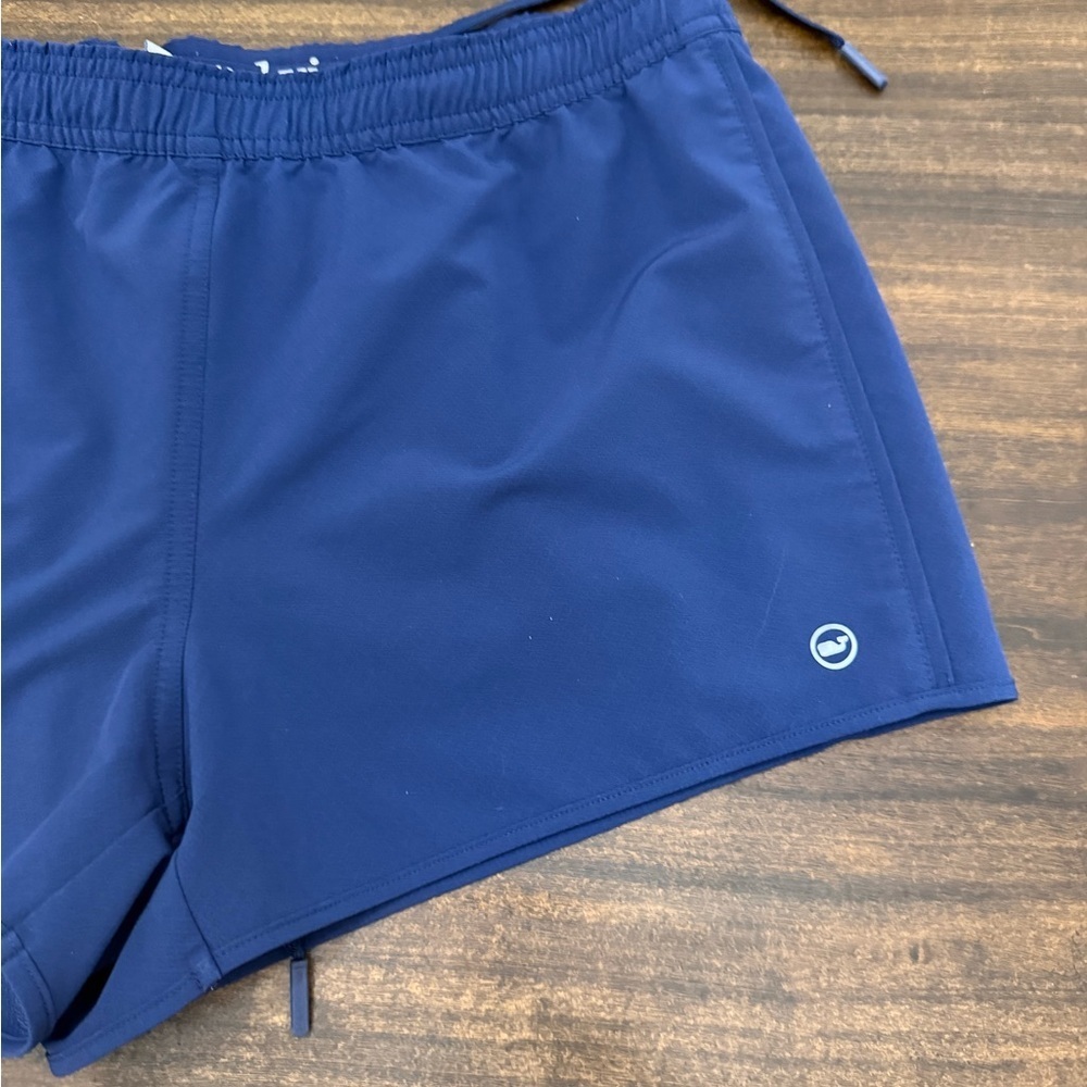Vineyard Vines Dark Blue sports short - Picture 2 of 5